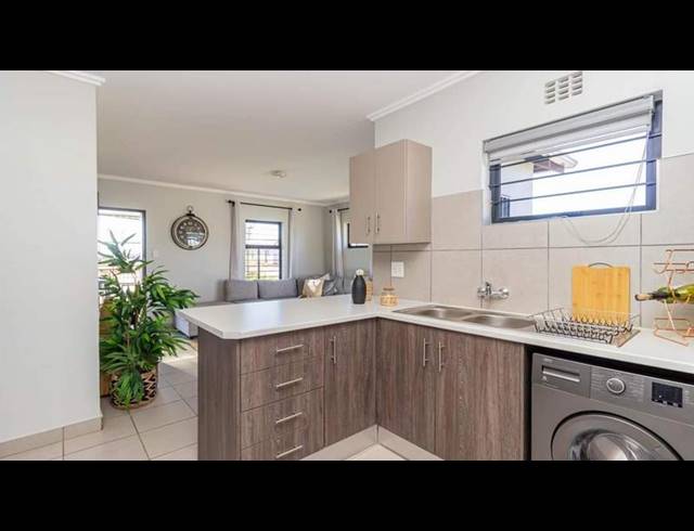 3 BEDROOM HOUSE FOR SALE IN PROTEA GLEN